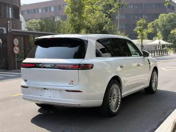 Voyah Taishan P HEV 2026 Model Max Edition – фото 5