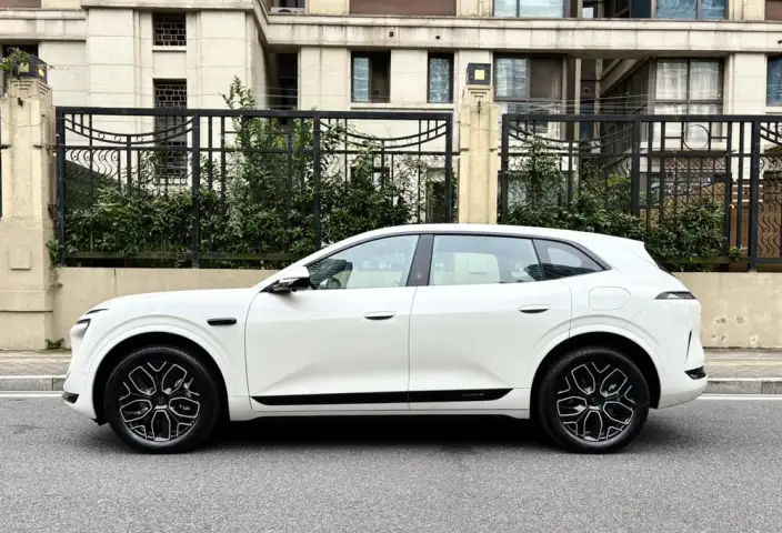 Avatr 07 L 2027 Model Max+ EV Edition