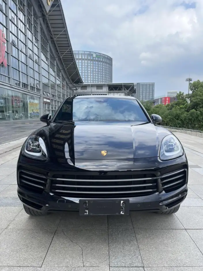 Cayenne 2019 Model Cayenne 3.0T – фото 2