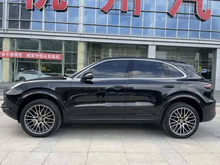 Cayenne 2019 Model Cayenne 3.0T – фото 4