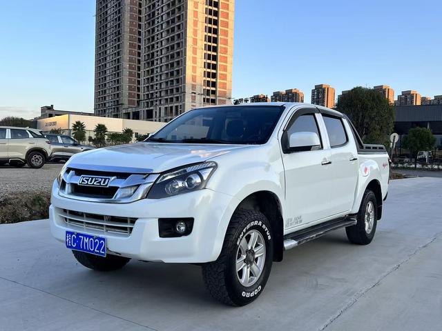 D-MAX Модель 2018 года 3.0T 4WD Manual Basic 4JJ1-TC HI