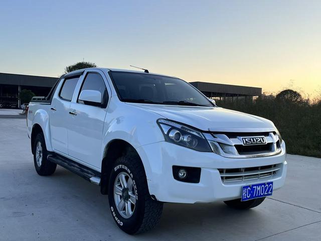 D-MAX Модель 2018 года 3.0T 4WD Manual Basic 4JJ1-TC HI
