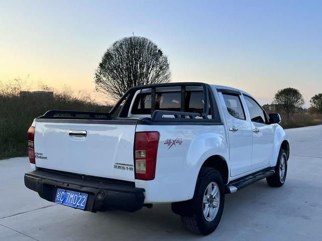 D-MAX Модель 2018 года 3.0T 4WD Manual Basic 4JJ1-TC HI