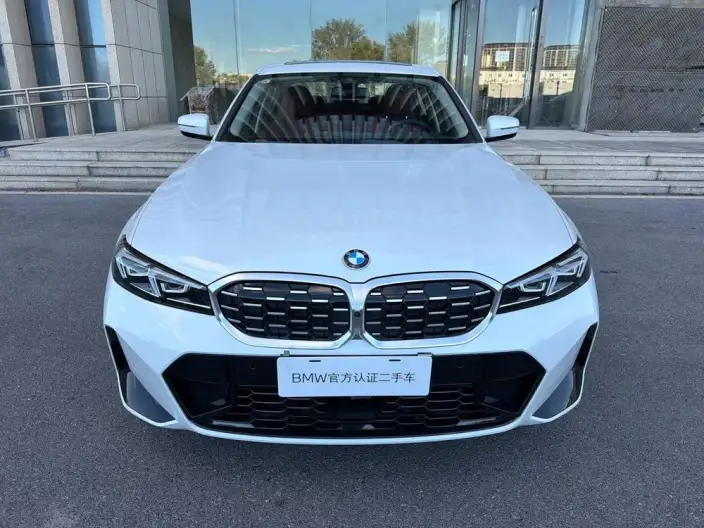 BMW 3 Series 2026 Model 325Li M Sports Set – фото 2