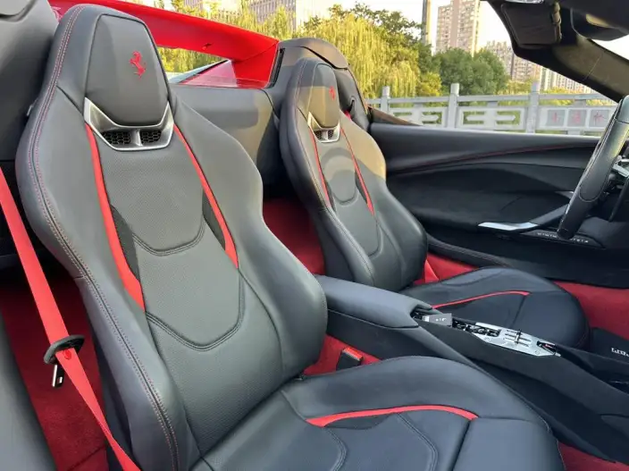 Ferrari 296 2022 Model 3.0T V6 GTS – фото 7