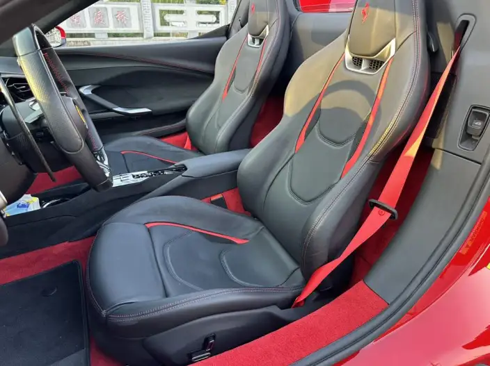 Ferrari 296 2022 Model 3.0T V6 GTS – фото 8