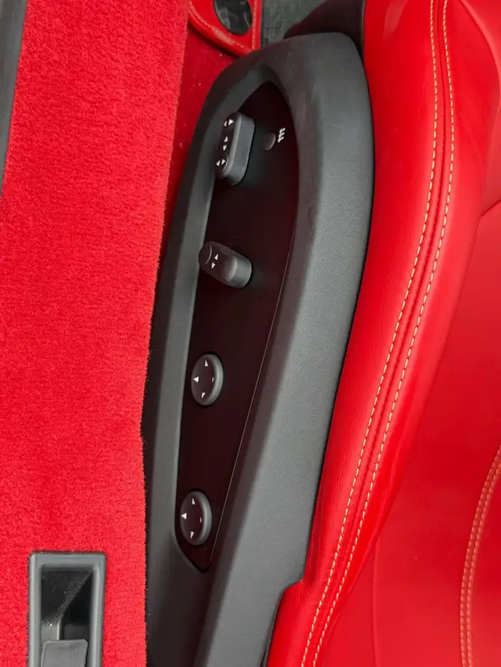 Ferrari F8 2019 Model Tributo 3.9T V8 – фото 8