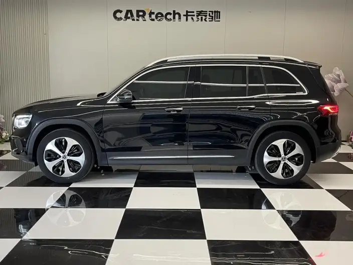 Mercedes-Benz GLB 2023 Model GLB 220 Fashion Model – фото 4