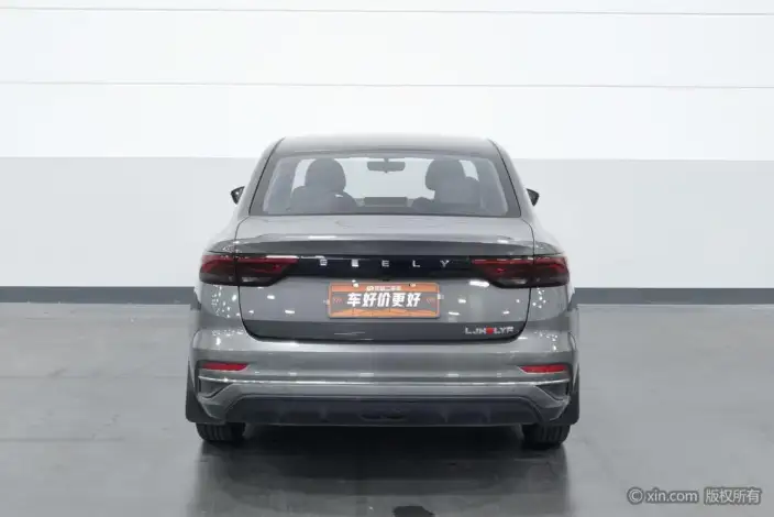 Geely Emgrand 2022 Model No. 4 Gen 1.5L Manual Elite Model – фото 3
