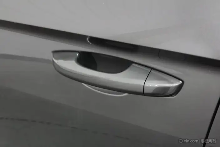 Geely Emgrand 2022 Model No. 4 Gen 1.5L Manual Elite Model – фото 8