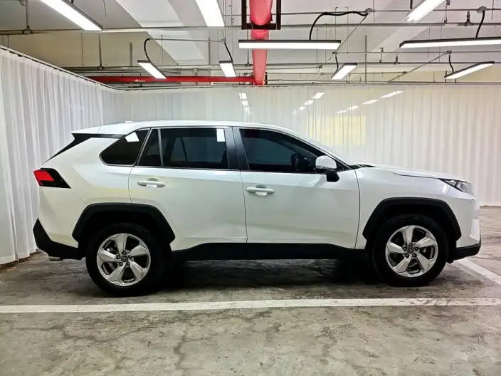 Toyota RAV4 2022 Model 2.0L CVT 2WD Fashion PLUS Edition – фото 8