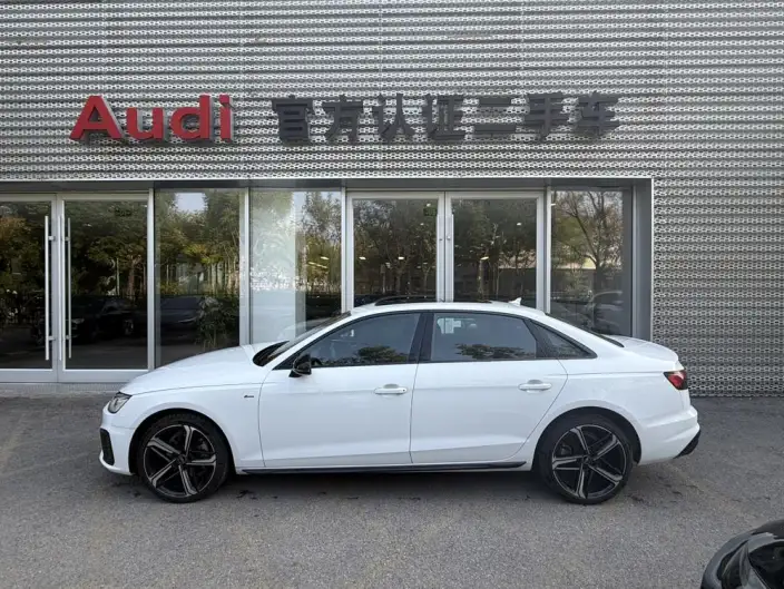 Audi A4 L 2024 Model 40 TFSI Luxury Dynamic Model – фото 4