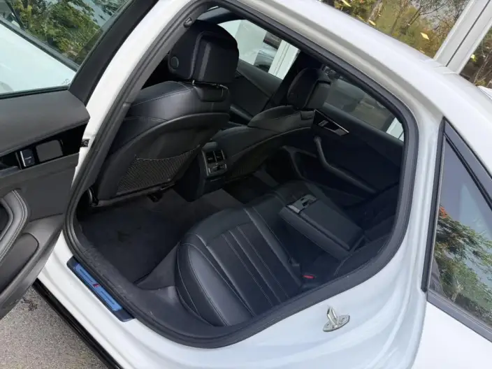 Audi A4 L 2024 Model 40 TFSI Luxury Dynamic Model – фото 10