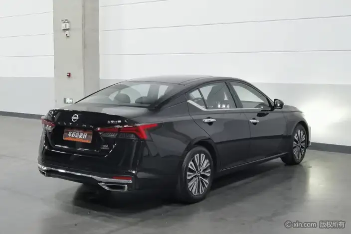 Nissan Teana 2022 Model 2.0L XL-Upr Premium Edition – фото 4