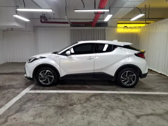 Toyota C-HR 2021 Model Hybrid 2.0L E-CVT Premium Edition – фото 4