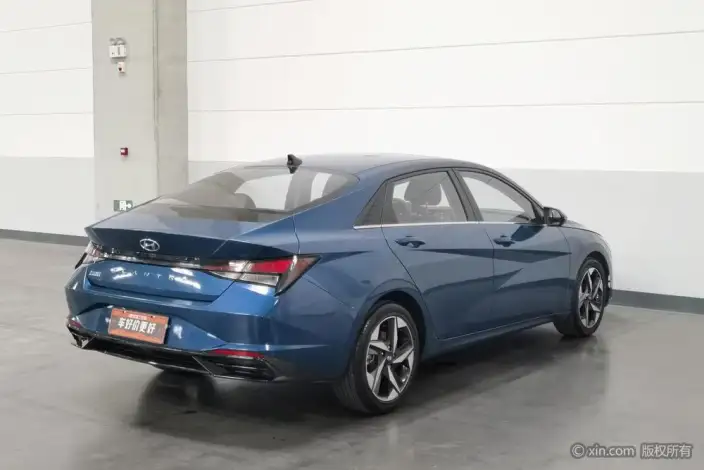 Hyundai Ioniq 2022 Model 1.5L CVT GLX Elite Edition – фото 4