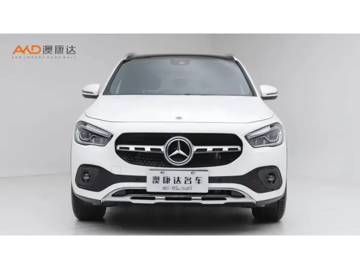 Mercedes-Benz GLA 2023 Model GLA 200 – фото 2