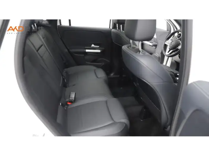 Mercedes-Benz GLA 2023 Model GLA 200 – фото 6
