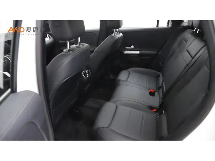 Mercedes-Benz GLA 2023 Model GLA 200 – фото 9