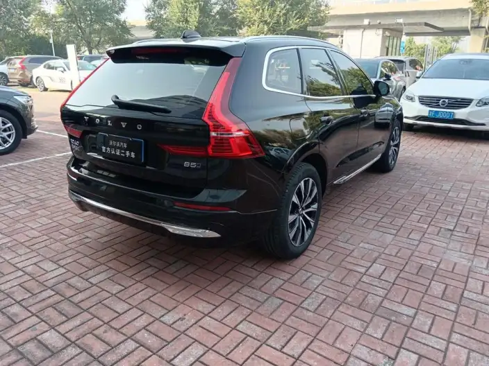 Volvo XC60 2025 Model B5 4WD Smart Range Deluxe Edition – фото 6