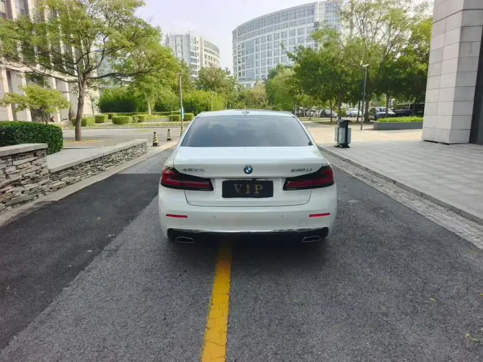 BMW 5 Series 2023 Model 530Li Leading Model Luxury Set – фото 5