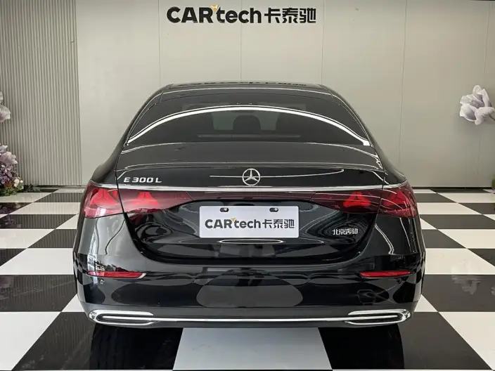 Mercedes-Benz E-Class 2024 Model E 300 L Fashion Model sedan – фото 5