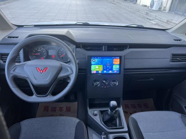 WULING Hongguang Plus 2020 1.5L Manual Standard 5-Seater – фото 4