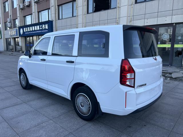 WULING Hongguang Plus 2020 1.5L Manual Standard 5-Seater – фото 7