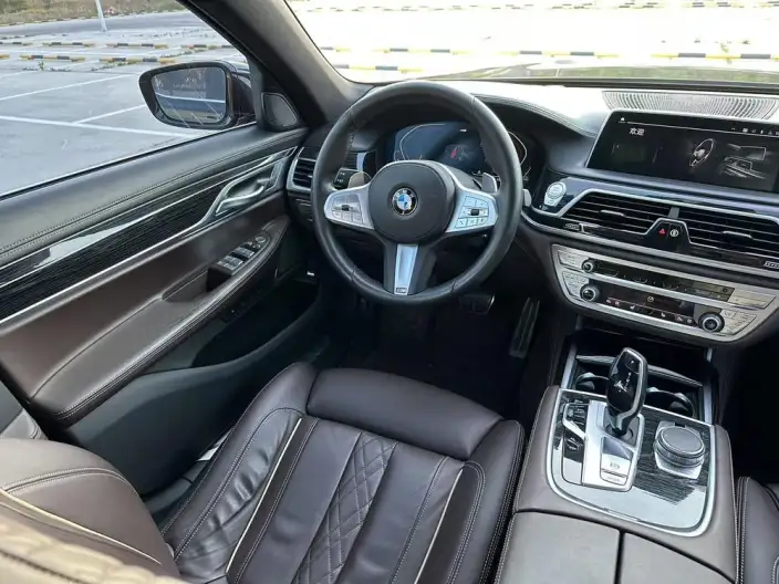 BMW 7 Series 2019 Model Facelift 730Li M Sports Set – фото 10
