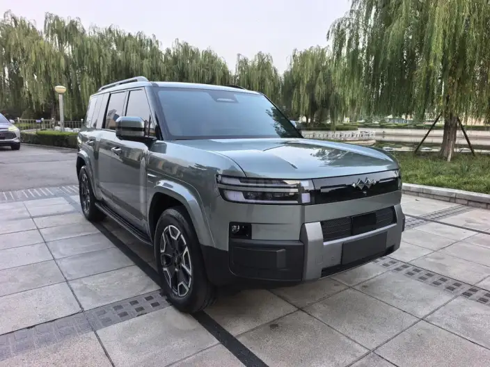 Titan 7 PHEV 2025 Model 200KM 2WD Max Edition