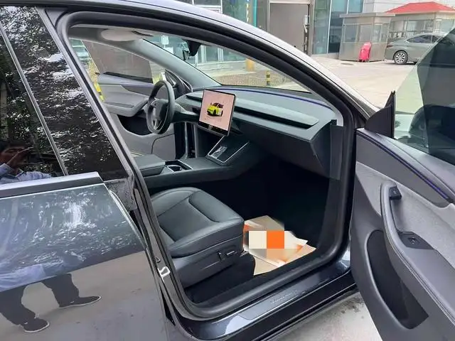 Model Y 2025 Model Rear-wheel drive version – фото 10