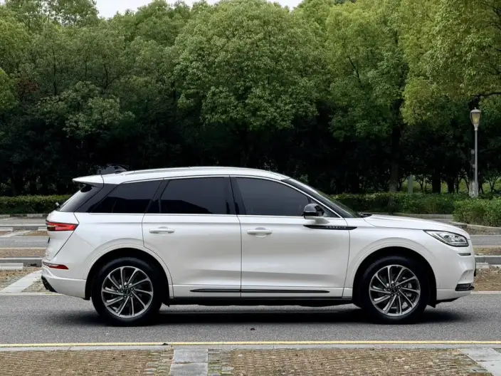 Lincoln Corsair PHEV 2021 Model 1.5T 4WD e Ya Edition – фото 7