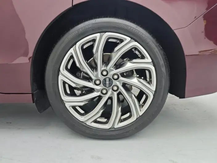 Lincoln Z 2022 Model i Xiang Zunya Edition – фото 9