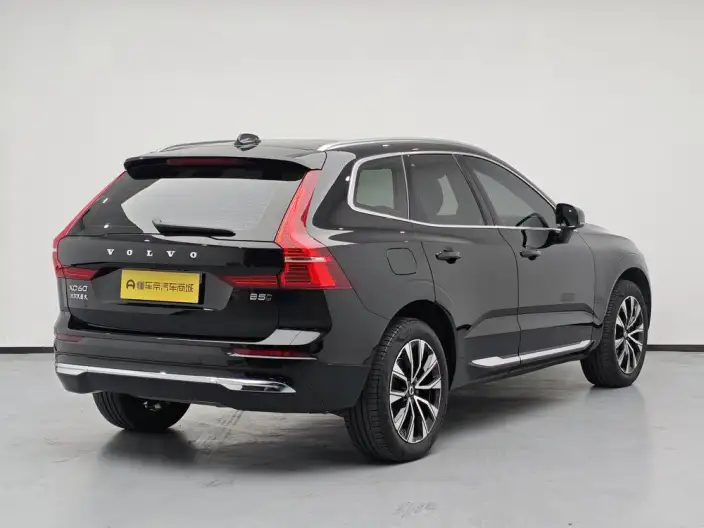 Volvo XC60 2023 Model B5 4WD Smart Range Deluxe Edition – фото 7