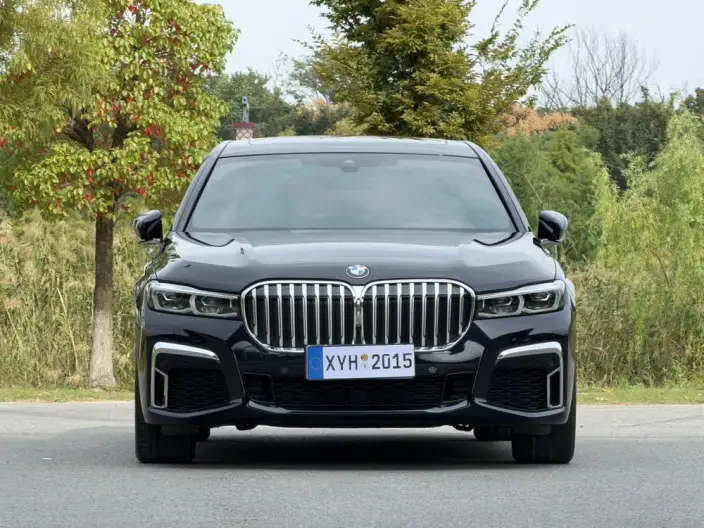 BMW 7 Series 2021 Model 730Li M Sports Set – фото 2