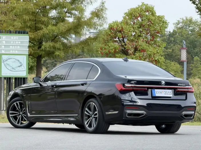 BMW 7 Series 2021 Model 730Li M Sports Set – фото 4