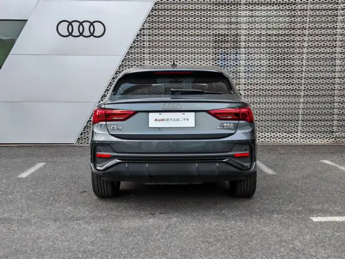 AUDI Q3 Sportback 2022 Model 40 TFSI Fashion Model – фото 3