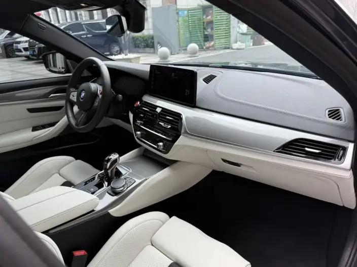 BMW M5 2018 Model M5 – фото 5