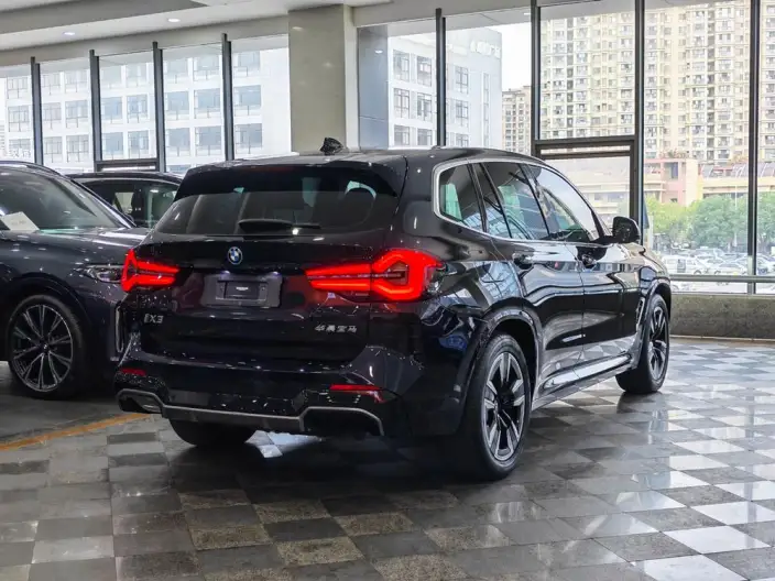 BMW iX3 2022 Model Facelift Leading Model – фото 4