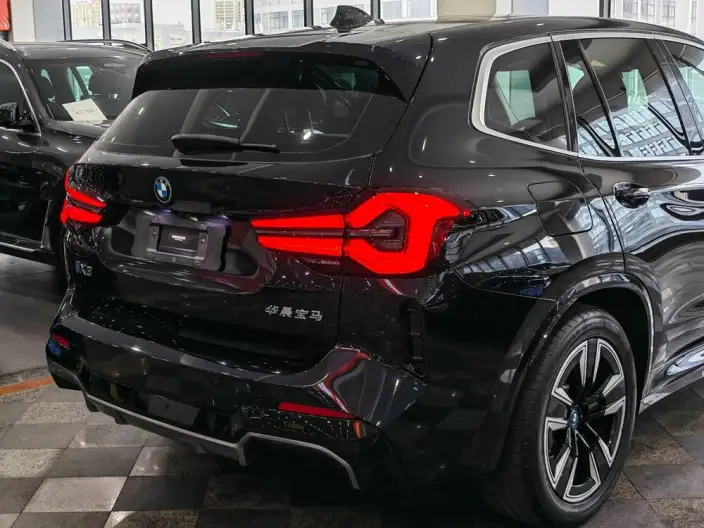 BMW iX3 2022 Model Facelift Leading Model – фото 7