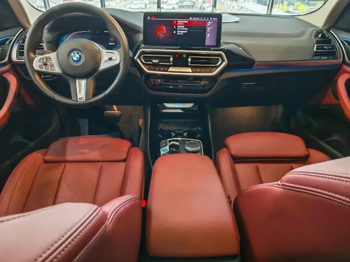 BMW iX3 2022 Model Facelift Leading Model – фото 8