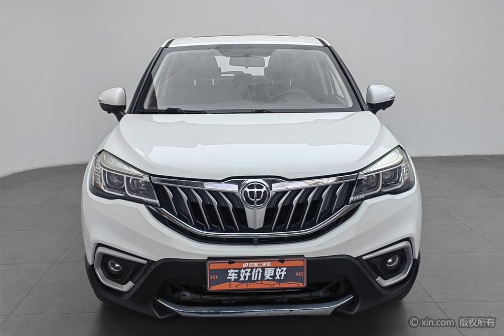 Zhonghua V3 2017 модификация 1.5L автоматическое Intelligent