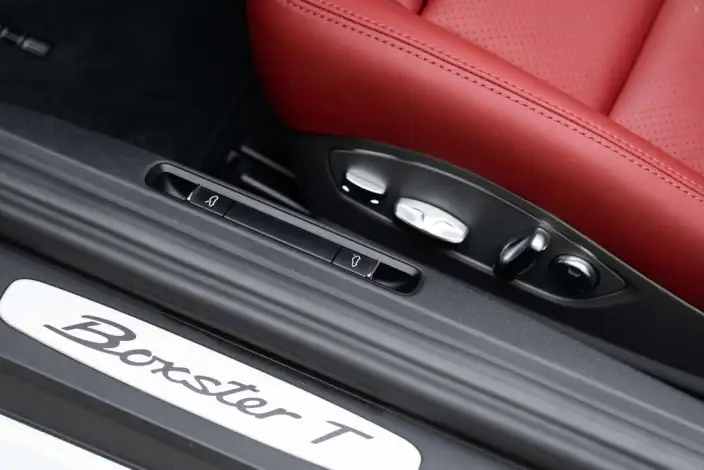 Porsche 718 2019 Model Boxster T – фото 9