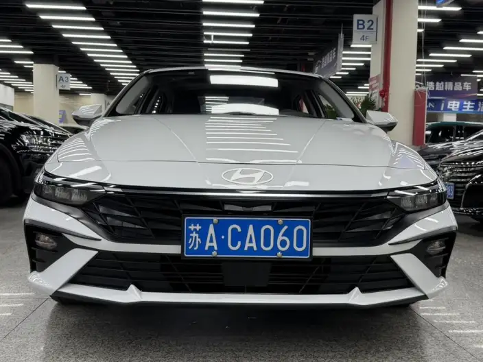 Hyundai Ioniq 2023 Model 1.5L CVT GLX Elite Edition – фото 2