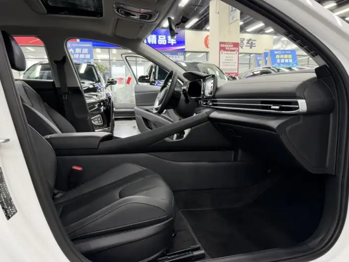 Hyundai Ioniq 2023 Model 1.5L CVT GLX Elite Edition – фото 9