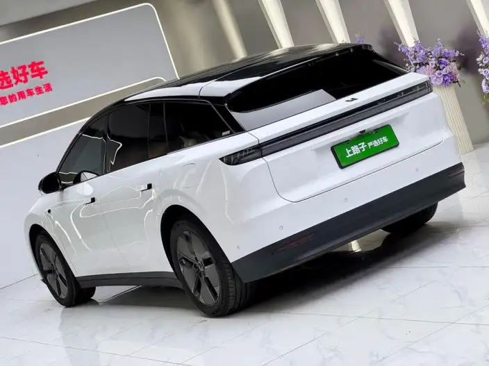 Li Auto i6 2025 Model 2WD Standard Edition – фото 4