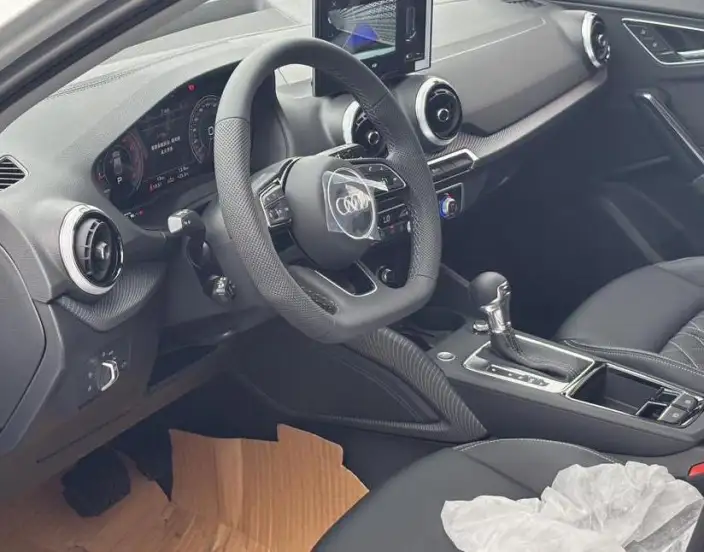 AUDI Q2L 2025 Model 35 TFSI Fashion Dynamic Model – фото 9