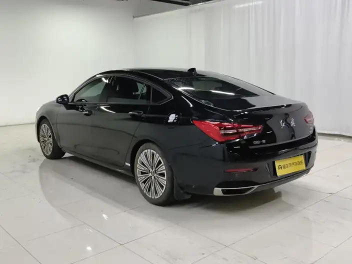Hongqi H5 Classic 2022 Model Classic Model 1.8T Automatic Flag Rhythm Edition – фото 5