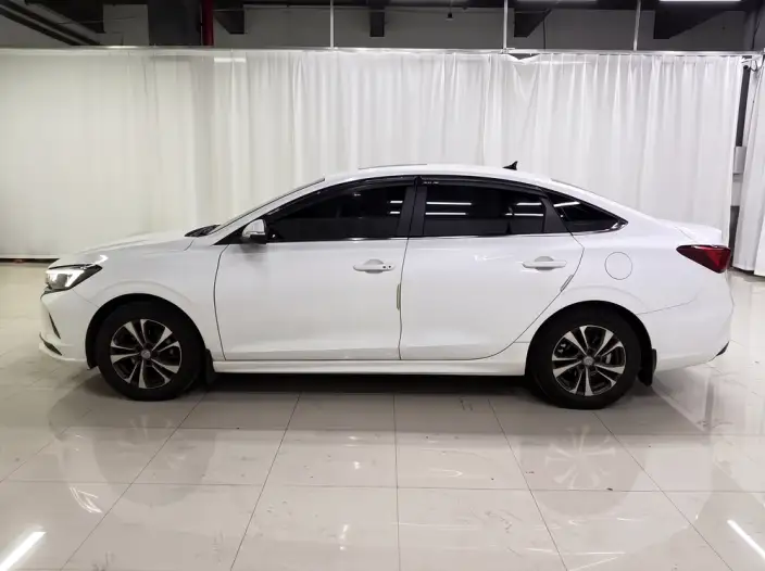 Changan Eado 2022 Model PLUS 1.6L GDI Manual Luxury Model – фото 4