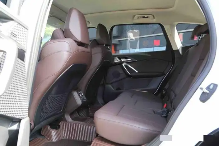 BMW X1 2023 Model sDrive25Li M Sports Set – фото 9